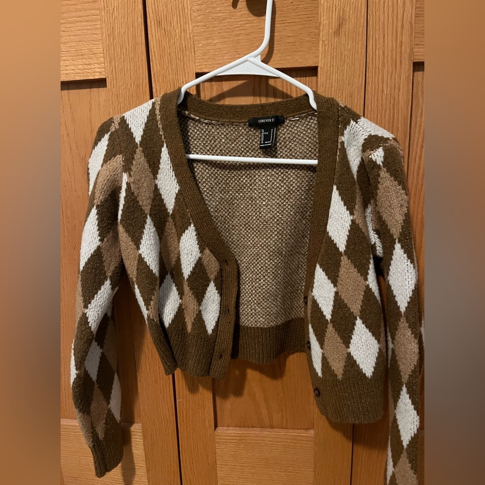 Brown Diamond Patterned Forever 21 Button Up Cropped Cardigan/Sweater